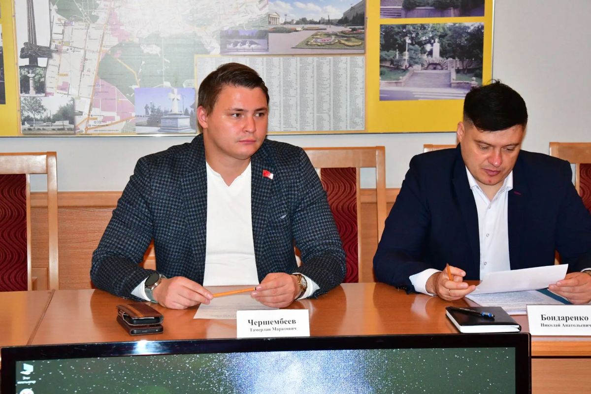 В городской Думе под председательством Александра Кочерги прошло заседание бюджетного комитета В городской Думе под председательством Александра Кочерги прошло заседание бюджетного комитета