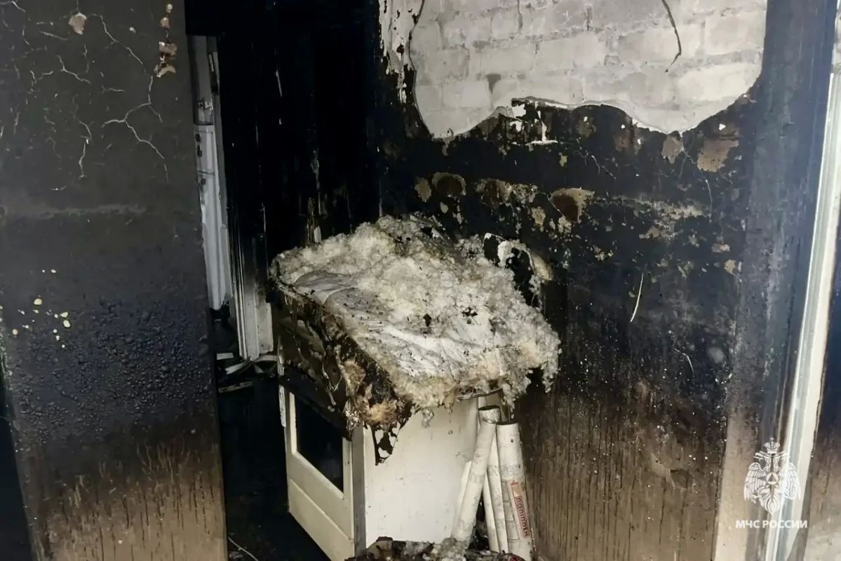 #ПожарныеСутки26. Огнеборцы МЧС Ставрополья спасли 5 человек из пожара Вчера в поселке Горячеводском, на улице Заводской, произошел пожар на 4-м этаже многоквартирного жилого дома #ПожарныеСутки26. Огнеборцы МЧС Ставрополья спасли 5 человек из пожара Вчера в поселке Горячеводском, на улице Заводской, произошел пожар на 4-м этаже многоквартирного жилого дома