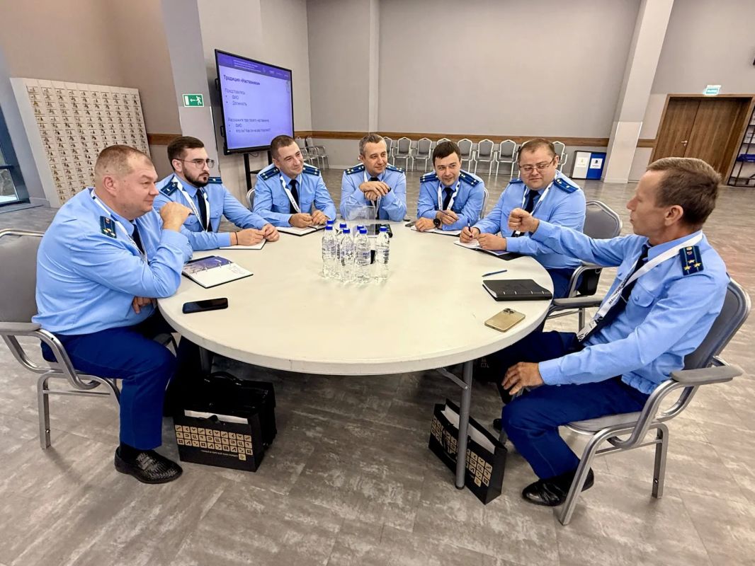 Институт наставничества: в центре знаний «Машук» работники прокуратуры прошли обучение по работе с молодыми специалистами Институт наставничества: в центре знаний «Машук» работники прокуратуры прошли обучение по работе с молодыми специалистами