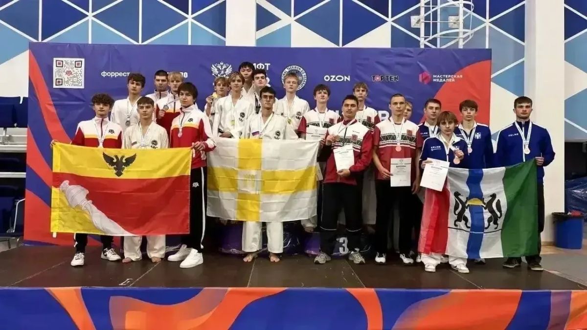Букет наград из столицы. Более двух тысяч спортсменов из 42 регионов страны собрали в Москве чемпионат и первенство России по тхэквондо МФТ Букет наград из столицы. Более двух тысяч спортсменов из 42 регионов страны собрали в Москве чемпионат и первенство России по тхэквондо МФТ