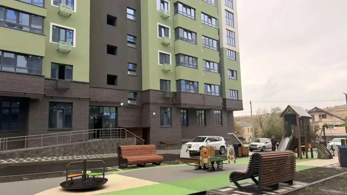 Ключи от новых квартир в Ставрополе получили 17 бывших воспитанников детских домов, которые защищают нашу страну в зоне СВО Ключи от новых квартир в Ставрополе получили 17 бывших воспитанников детских домов, которые защищают нашу страну в зоне СВО