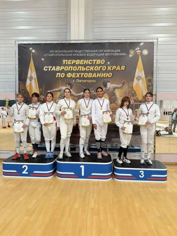 Пятигорские фехтовальщики завоевали награды на открытом чемпионате города Пятигорские фехтовальщики завоевали награды на открытом чемпионате города