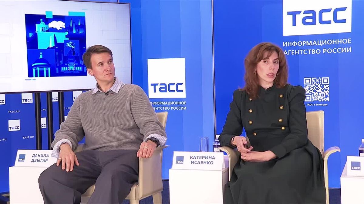 Мастер-классы по актерскому мастерству, а также театральные читки спектаклей проведут для юных жителей города-курорта Пятигорска в рамках театрально-образовательного проекта "Откройте! Это театр!" с актерами мастерской "12"...