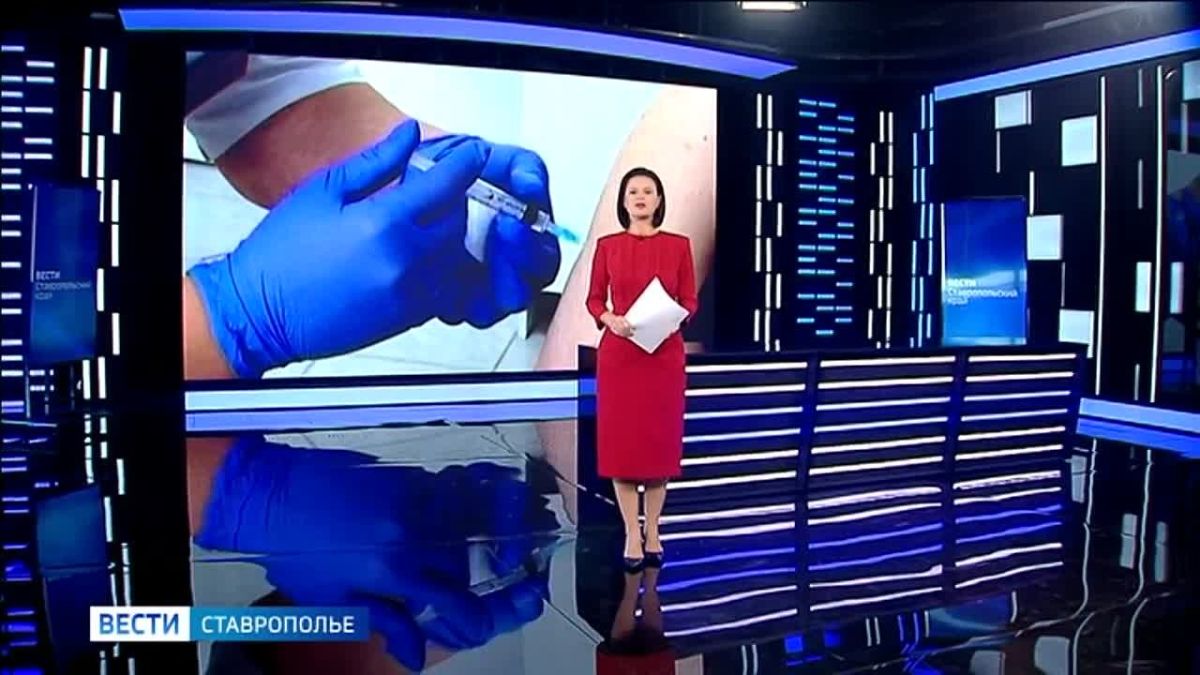 Время ставить прививку: медики призывают не откладывать вакцинацию до зимы