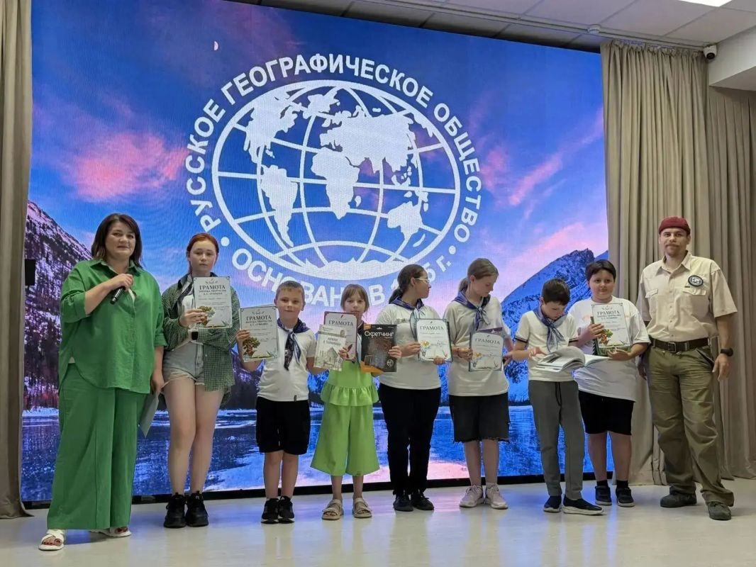 Министерством образования Ставропольского края совместно с региональным ресурсным центром Всероссийского проекта "Навигаторы детства" подведены итоги краевого конкурса программ и методических кейсов "Лучшая программа... Министерством образования Ставропольского края совместно с региональным ресурсным центром Всероссийского проекта "Навигаторы детства" подведены итоги краевого конкурса программ и методических кейсов "Лучшая программа...