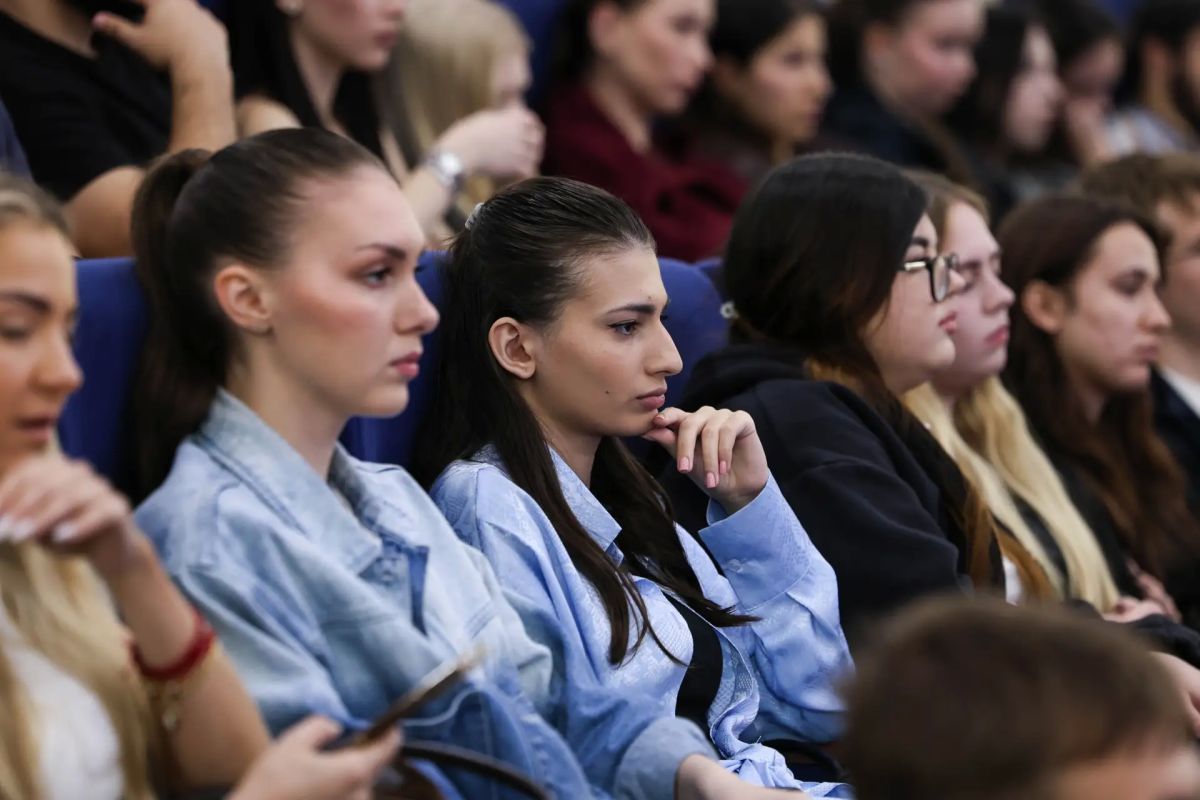 Руководитель следственного управления СКР по Ставропольскому краю провел профориентационное занятие для студентов Северо-Кавказского федерального университета Руководитель следственного управления СКР по Ставропольскому краю провел профориентационное занятие для студентов Северо-Кавказского федерального университета