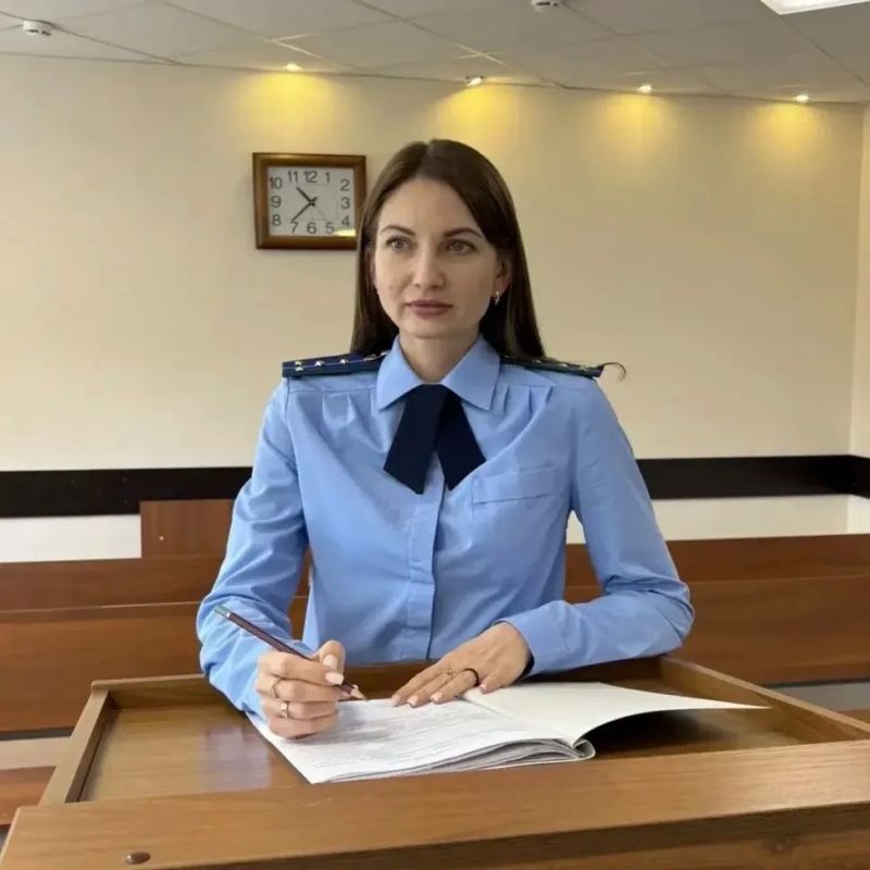 В Советском округе осуждена юная сбытчица наркотиков