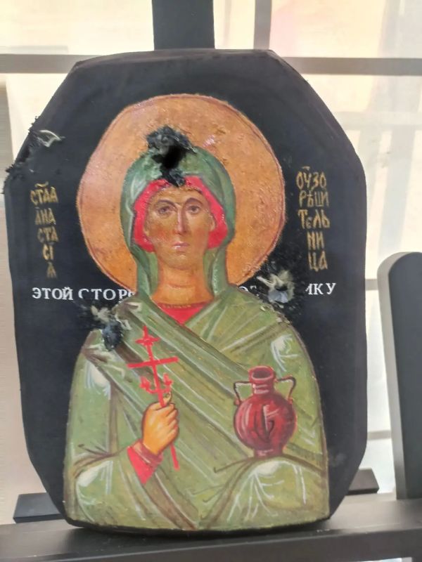 Форум Всемирного Русского Народного Собора открылся сегодня в Ставрополе у кафедрального собора Казанской иконы Божией Матери уникальной выставкой икон Форум Всемирного Русского Народного Собора открылся сегодня в Ставрополе у кафедрального собора Казанской иконы Божией Матери уникальной выставкой икон