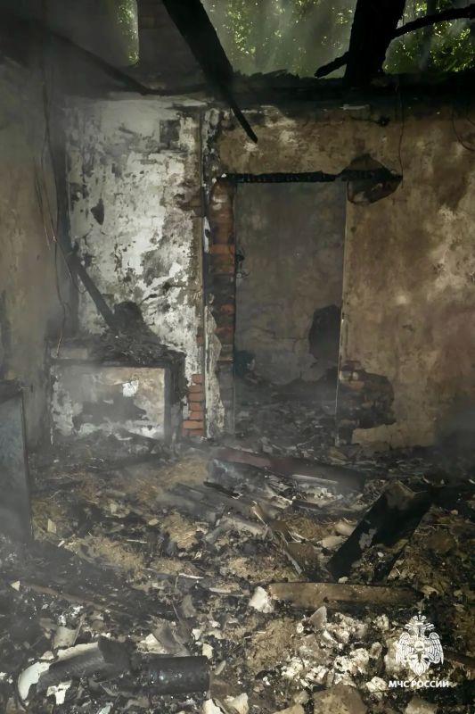 #ПожарныеСутки26. В Георгиевске на пожаре погиб мужчина Сообщение о пожаре поступило 14 октября в 00:49 #ПожарныеСутки26. В Георгиевске на пожаре погиб мужчина Сообщение о пожаре поступило 14 октября в 00:49