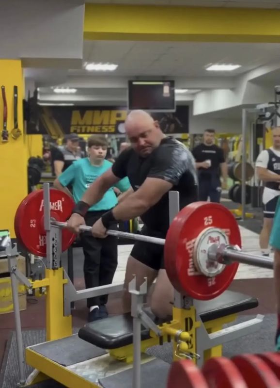 Дома стены помогли. В Ставрополе прошел «Национальный чемпионат по пауэрлифтингу и его отдельным движениям» по версии AWPC/WPC/WPSO-A/WPSO Дома стены помогли. В Ставрополе прошел «Национальный чемпионат по пауэрлифтингу и его отдельным движениям» по версии AWPC/WPC/WPSO-A/WPSO