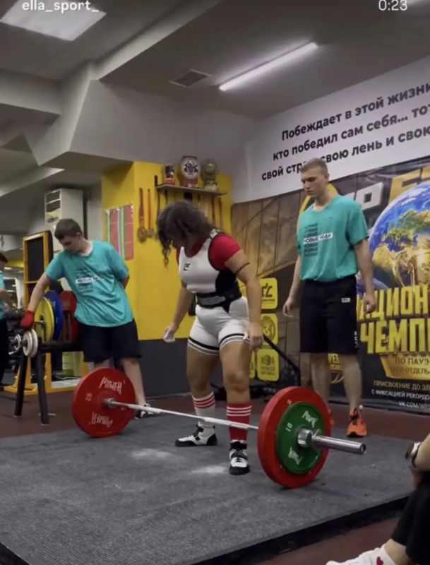 Дома стены помогли. В Ставрополе прошел «Национальный чемпионат по пауэрлифтингу и его отдельным движениям» по версии AWPC/WPC/WPSO-A/WPSO Дома стены помогли. В Ставрополе прошел «Национальный чемпионат по пауэрлифтингу и его отдельным движениям» по версии AWPC/WPC/WPSO-A/WPSO