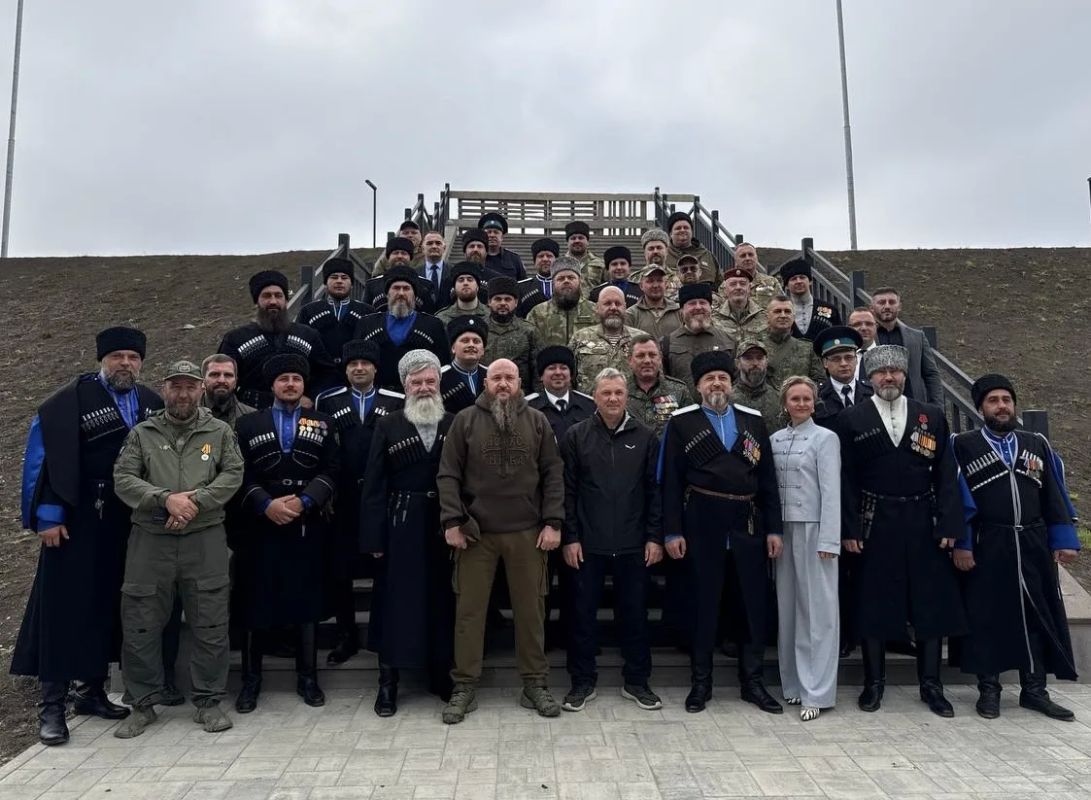 Дмитрий Ворошилов: Сегодня в Пятигорске в музейно-выставочном комплексе «Россия - моя история» прошел отчетно-выборный круг Терского войскового казачьего общества, на котором атаманом ТВКО был избран Антон Трушев