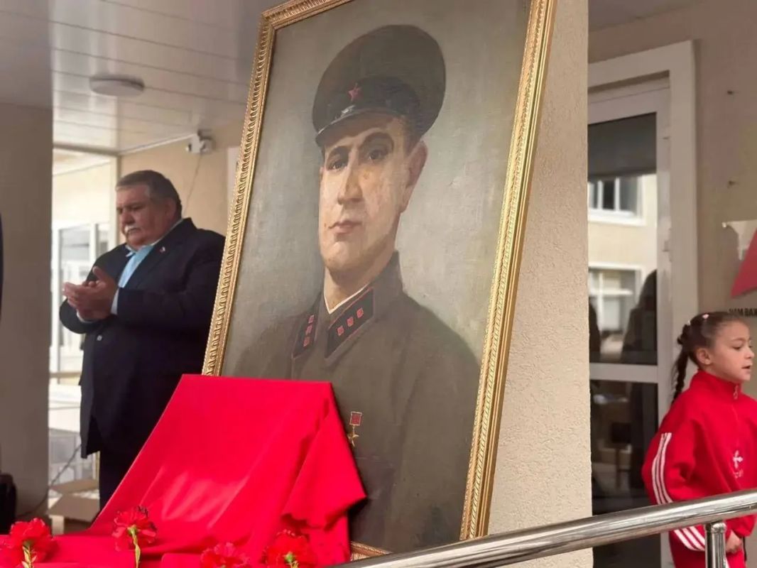В Кисловодске к 120-летию школы заложили капсулу времени В Кисловодске к 120-летию школы заложили капсулу времени
