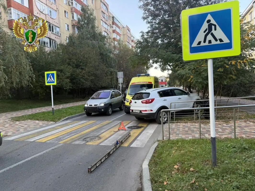 В Ставрополе водитель легковушки сбил женщину с двухлетней внучкой в коляске на пешеходном переходе В Ставрополе водитель легковушки сбил женщину с двухлетней внучкой в коляске на пешеходном переходе