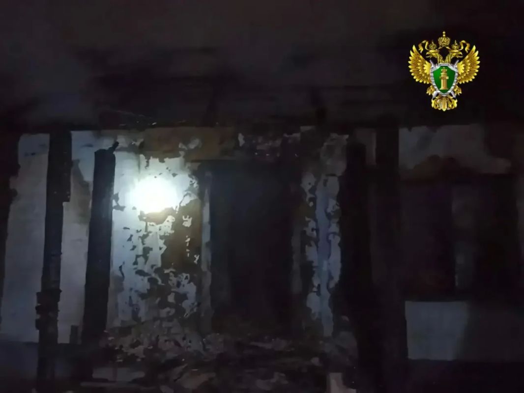 Трое детей и взрослый погибли при пожаре в Благодарненском округе Трое детей и взрослый погибли при пожаре в Благодарненском округе