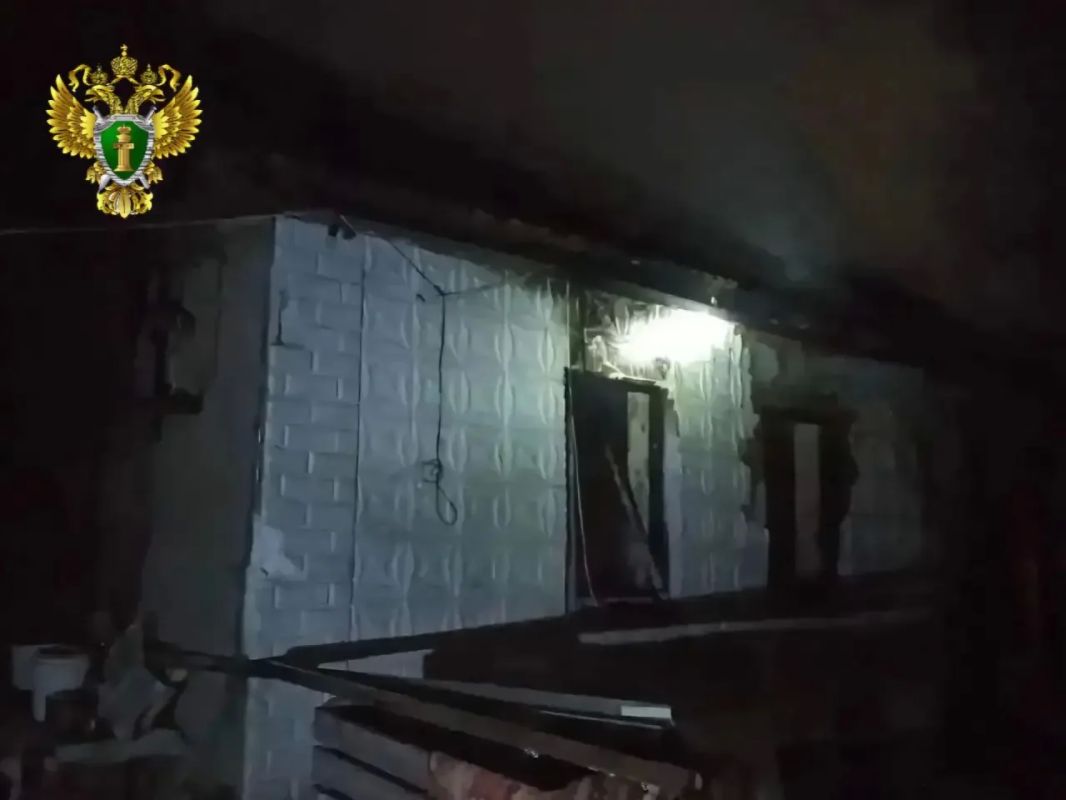 Трое детей и взрослый погибли при пожаре в Благодарненском округе Трое детей и взрослый погибли при пожаре в Благодарненском округе