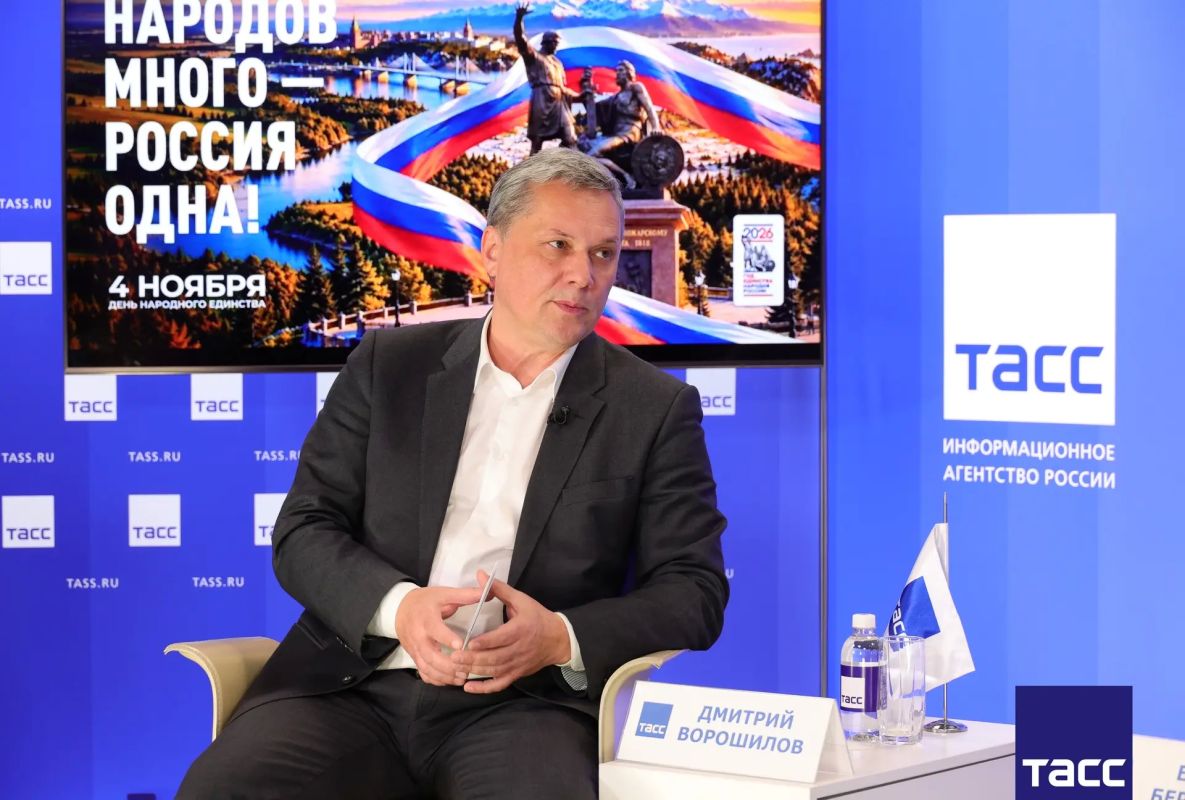 Главное из заявлений, а также фоторепортаж с пресс-конференции в Региональном информационном центре "ТАСС Кавказ" в Пятигорске, посвященной программе праздничных и культурно-массовых мероприятий в Пятигорске, приуроченных ко... Главное из заявлений, а также фоторепортаж с пресс-конференции в Региональном информационном центре "ТАСС Кавказ" в Пятигорске, посвященной программе праздничных и культурно-массовых мероприятий в Пятигорске, приуроченных ко...