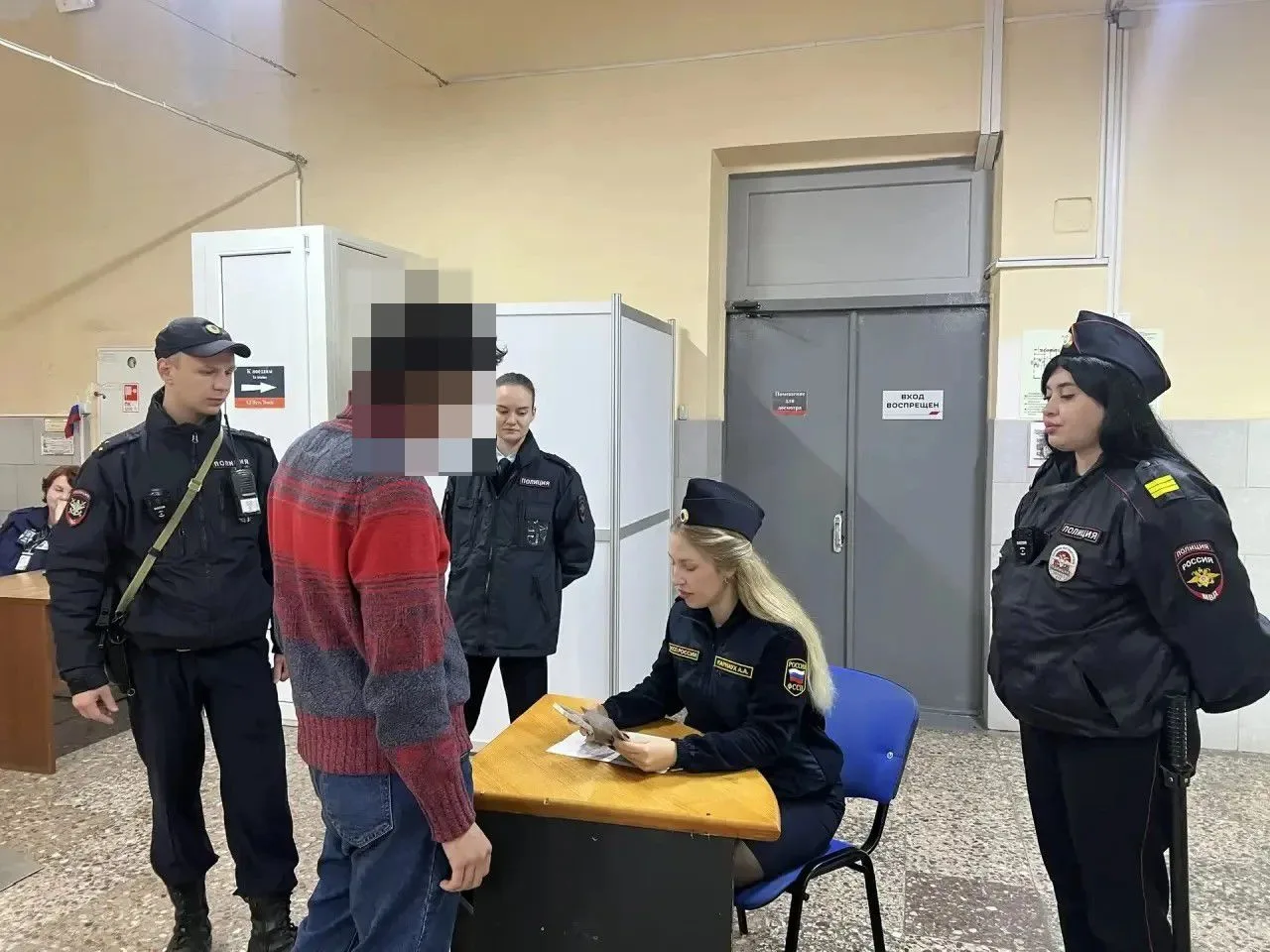 Сотрудники Ставропольского линейного отдела МВД России на транспорте совместно с представителями Федеральной службы судебных приставов России провели рейдовые мероприятия на территории железнодорожного вокзала города...
