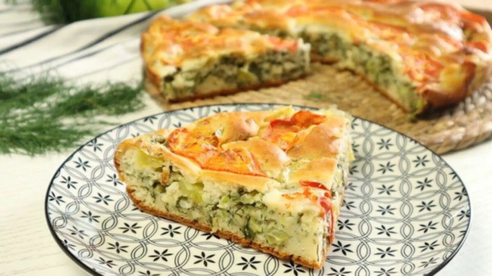 Нежный пирог за 5 минут: кабачки, кефир и ваша новая кулинарная любимка