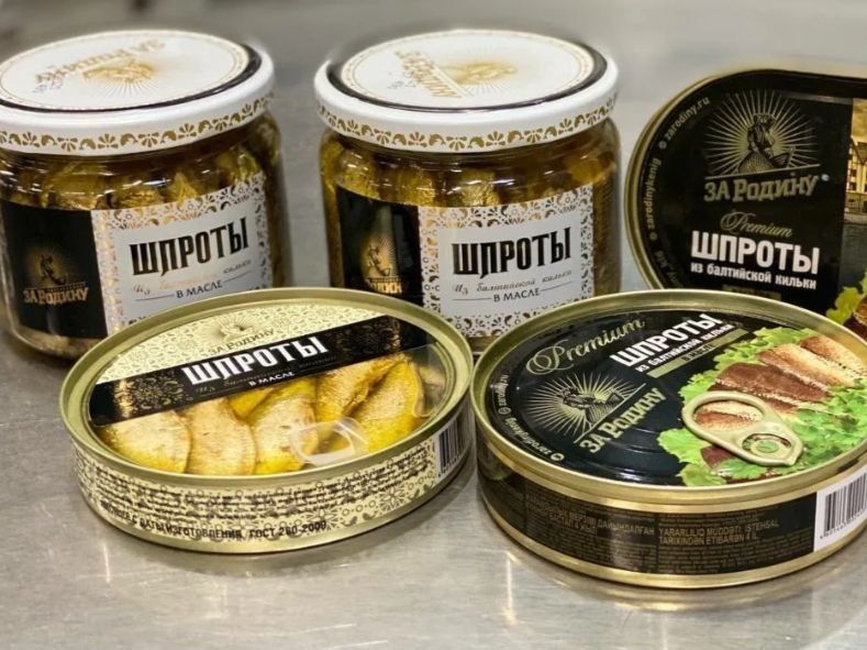 Зимние салаты со шпротами: вкусно и быстро