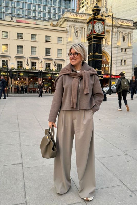 Как выглядеть стильно в 50+ без ошибок с брюками