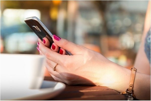 Госдума рассматривает законопроект, который дает ФСБ право отключать связь